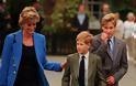 22 χρόνια από το θάνατο της Diana: William και Harry βάζουν στην άκρη τις διαφορές τους για να τιμήσουν μνήμη της