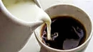 ΠΡΟΣΟΧΗ: Μην βάζεις γάλα στον καφέ γιατί… - Φωτογραφία 1