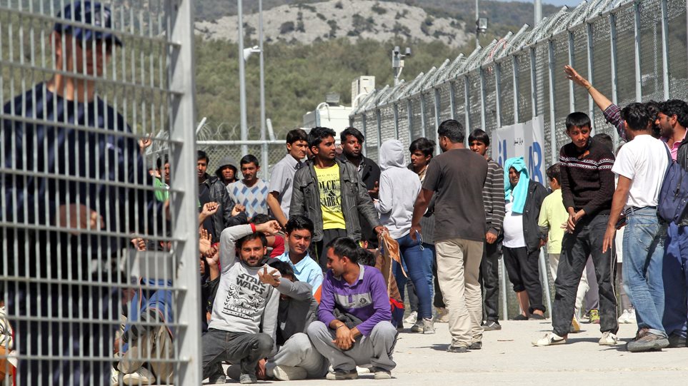 Κόντρα ΝΔ-ΣΥΡΙΖΑ για το μεταναστευτικό - Για «περισσό θράσος από το κόμμα της Μόριας» μιλάει η κυβέρνηση - Φωτογραφία 1
