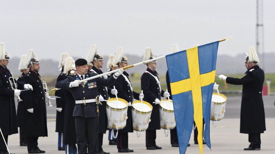 Σουηδία: Η κυβέρνηση θα φορολογήσει τις τράπεζες για να χρηματοδοτήσει τον αμυντικό προϋπολογισμό της - Φωτογραφία 1