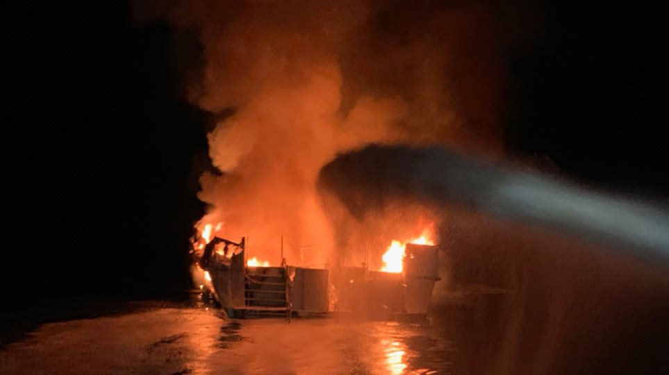 Φωτιά σε σκάφος στην Καλιφόρνια - Τουλάχιστον 34 οι νεκροί - Φωτογραφία 1