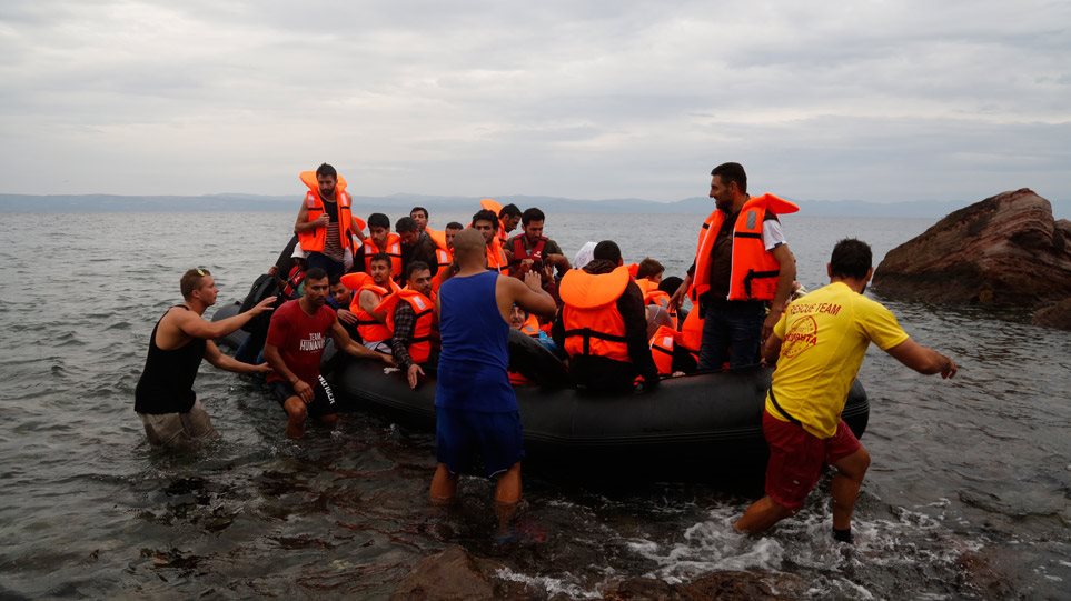Τουλάχιστον 131 μετανάστες περισυνελέγησαν την Τρίτη στα ανοιχτά Χίου και Σάμου - Φωτογραφία 1