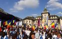 12478 - Φωτογραφίες από τα εγκαίνια της έκθεσης της Αγιορειτικής Εστίας στη Ρουμανία - Φωτογραφία 12