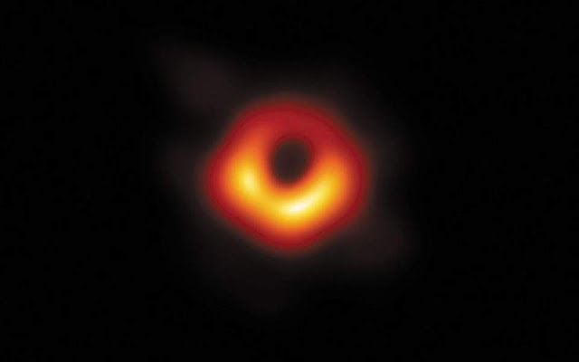 Βραβείο Φυσικής Breakthrough 2020 στον Ελληνα επιστήμονα και την ομάδα που φωτογράφισαν τη μαύρη τρύπα - Φωτογραφία 1