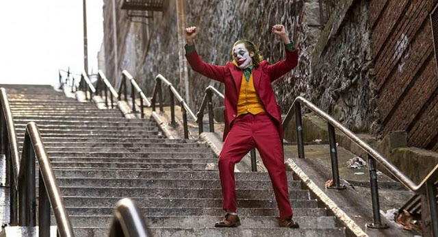 Επί 8 λεπτά χειροκροτούσαν όρθιοι το Joker στη Βενετία – Τι έγραψαν οι κριτικοί - Φωτογραφία 1