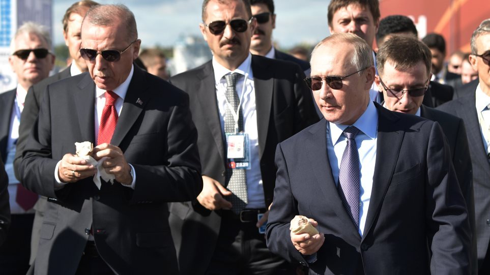«Πράκτορας» του Πούτιν η γυναίκα που σέρβιρε παγωτό στον Ερντογάν; - Φωτογραφία 1