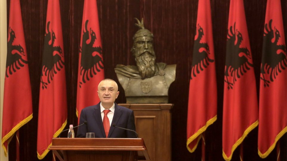 Αλβανία: Η κυβέρνηση δρομολόγησε διαδικασίες για την καθαίρεση του προέδρου Μέτα - Φωτογραφία 1