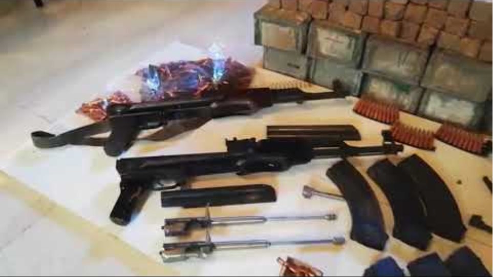 Κύκλωμα εμπορίας καλάσνικοφ: Πώς έφερναν τα όπλα από την Αλβανία - Φωτογραφία 2