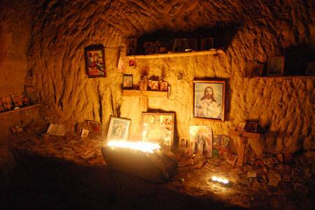 Φωτογραφίες Ιερών Λειψάνων του Αγίου Νεκταρίου - Φωτογραφία 8