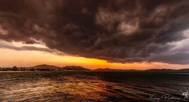 Λίγο πριν τη βροχή στη ΒΟΝΙΤΣΑ  |  ΦΩΤΟ: Vicky Pantazis - Φωτογραφία 2