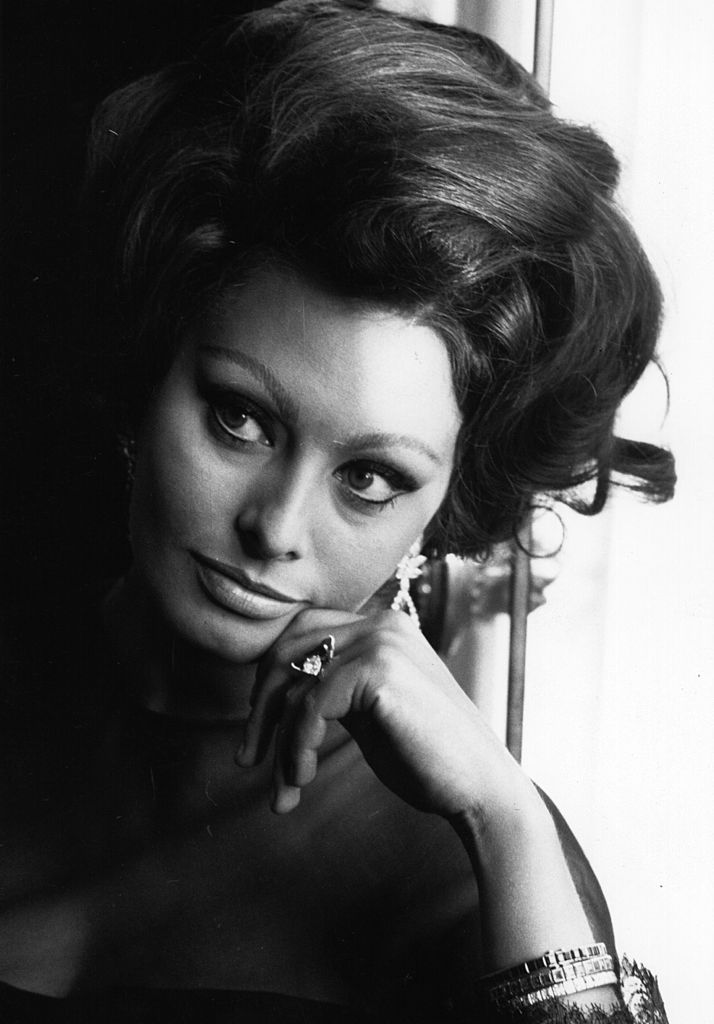 Sofia Loren: Τα ωραιότερα μάτια του σινεμά γίνονται σήμερα 85 ετών - Φωτογραφία 2