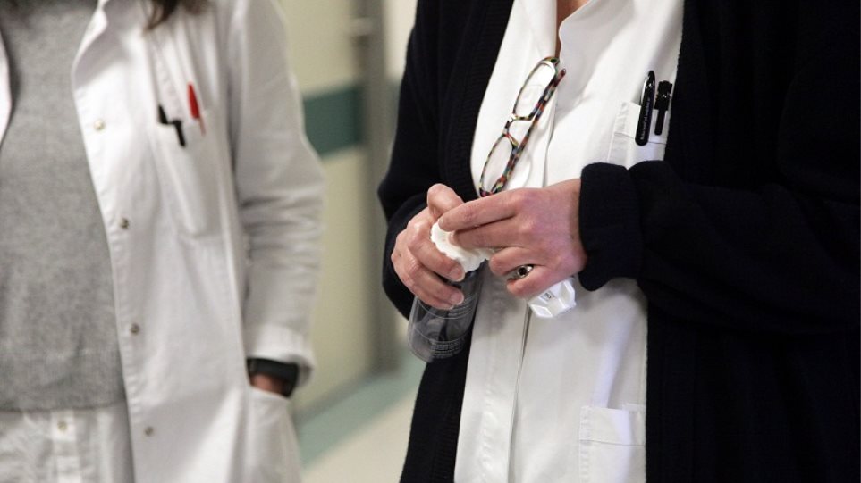 Οι Nοσοκομειακοί γιατροί Αττικής κινούνται δικαστικά κατά των διοικητών νοσοκομείων - Φωτογραφία 1