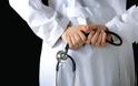 Γιατροί ΕΟΠΥΥ προς Υ.Υγείας: Μην μένετε άλλο παρατηρητής, φέρτε τις 800 συμβάσεις