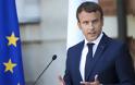 Μακρόν: Η Γαλλία δεν μπορεί να υποδεχθεί όλον τον κόσμο, αν θέλει να το κάνει καλά