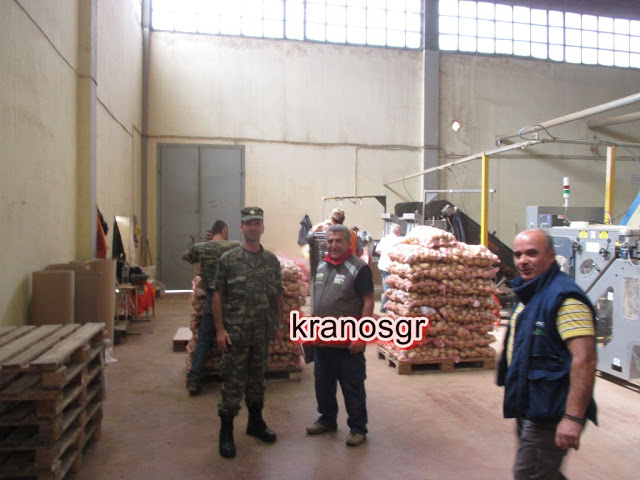 Δωρεά μισό τόνος πατάτες Νευροκοπίου για το 518 Μ/Π ΤΠ - Φωτογραφία 3