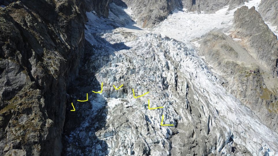 Ιταλία: Κίνδυνος κατάρρευσης τμήματος παγετώνα του Λευκού Όρους - Φωτογραφία 1