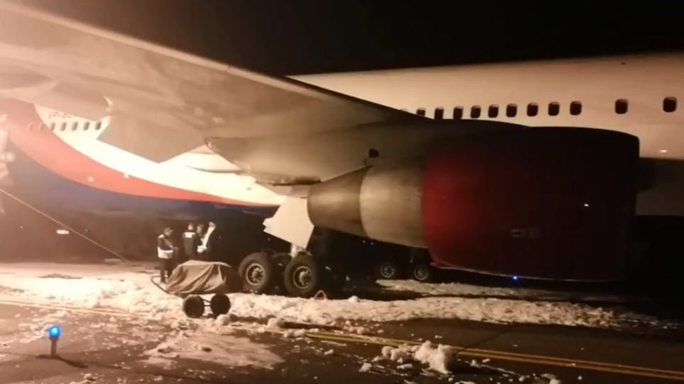 Σιβηρία: Προσγείωση - θρίλερ με 49 τραυματίες - Φωτογραφία 1