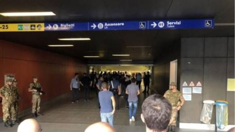 Θρίλερ στο μετρό της Ρώμης: Άνδρας αυτοκτόνησε μπροστά σε επιβάτες με όπλο σεκιουριτά - Φωτογραφία 1