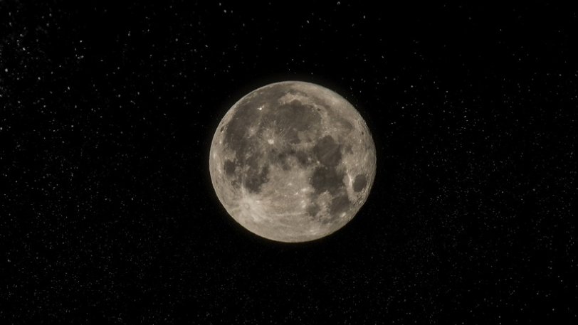Η πρώτη φωτογραφία από το μυστηριώδες γυαλιστερό «ζελέ» στη σκοτεινή πλευρά της Σελήνης (pic) - Φωτογραφία 1