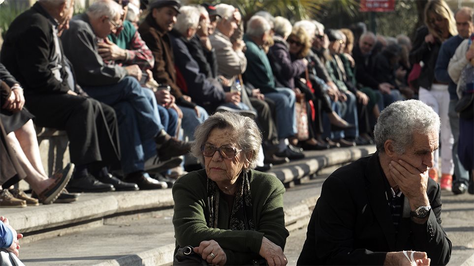 Εκκαθαριστικά ΕΦΚΑ: Πάνω από €300 οι προσωπικές διαφορές - Πώς να τα διαβάσουν οι συνταξιούχοι - Φωτογραφία 1