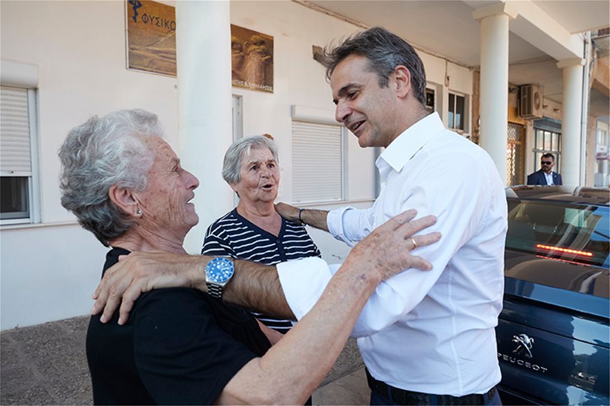 Ο Κυριάκος Μητσοτάκης στο Δίστομο: Εθνικό στοίχημα η εξάλειψη κάθε νέας εκδοχής Ναζισμού - Φωτογραφία 5