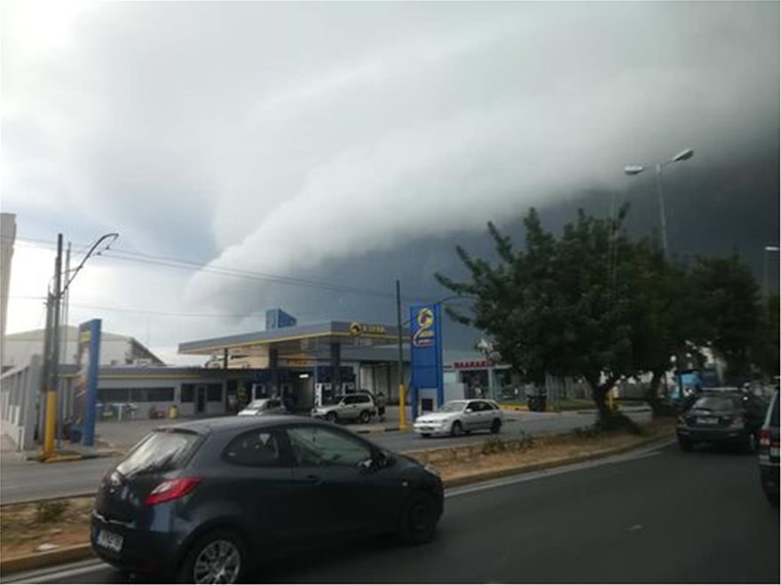 Tι είναι το shelf cloud που «κατάπιε» την Αττική πριν την καταιγίδα - Φωτογραφία 8