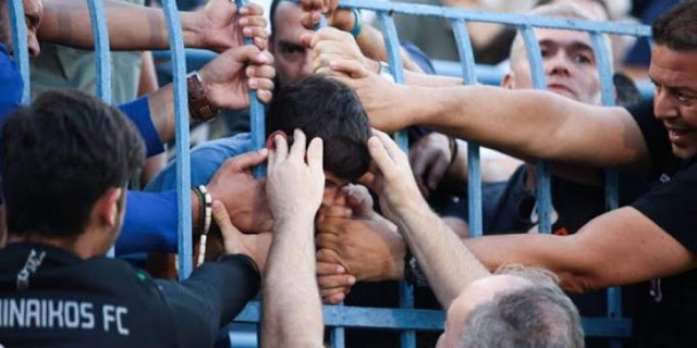 Απίστευτο: Σφήνωσε το κεφάλι 10χρονου σε κάγκελα στο γήπεδο της Ριζούπολης - Φωτογραφία 1