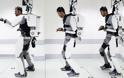 Παράλυτος άνδρας περπατά ξανά χάρη σε ρομποτικό εξωσκελετό