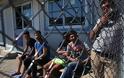 «Επιχείρηση» αποσυμφόρησης των νησιών - Αυτά είναι τα 11 στρατόπεδα της χώρας που θα φιλοξενήσουν τους μετανάστες