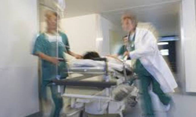 Χαμός με την ακύρωση 208 προσλήψεων γιατρών στα Επείγοντα των Νοσοκομείων - Φωτογραφία 1