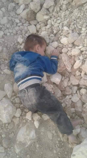 Άμαχος νεκρός στην Συρία ετών 6! Η φωτογραφία που κάνει το γύρο του διαδικτύου - Φωτογραφία 1