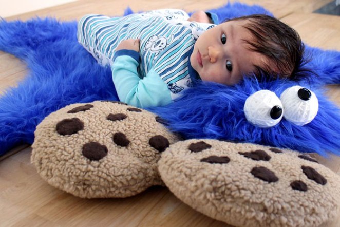 ΚΑΤΑΣΚΕΥΕΣ - Φτιάξτε ένα υπέροχο χαλάκι του “cookie monster” για το παιδί σας! - Φωτογραφία 11