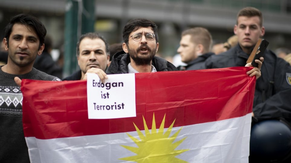 Γερμανία: Επεισόδια με 5 τραυματίες σε διαδήλωση υπέρ των Κούρδων - Φωτογραφία 1