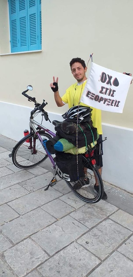 Από την Λευκάδα μέσω Αστακού και Μεσολογγίου στην Κρήτη με ποδήλατο με μήνυμα κατά των εξορύξεων (ΦΩΤΟ) - Φωτογραφία 2