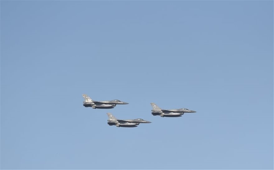 «Ατσάλινο Βέλος»: Εντυπωσιακή άσκηση στην Κύπρο με τη συμμετοχή ελληνικών F-16 - Φωτογραφία 2