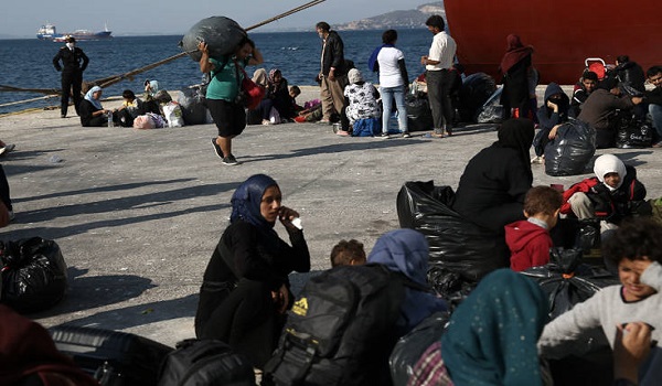 Σε ξενοδοχεία στη Βόρεια Ελλάδα οι πρόσφυγες που έφτασαν από τη Σάμο - Φωτογραφία 1