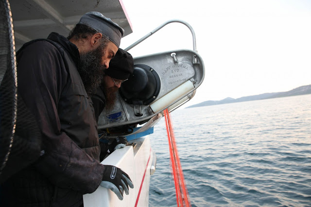 12660 - Φωτογραφικό ταξίδι με τους Βατοπαιδινούς ψαράδες - Φωτογραφία 15