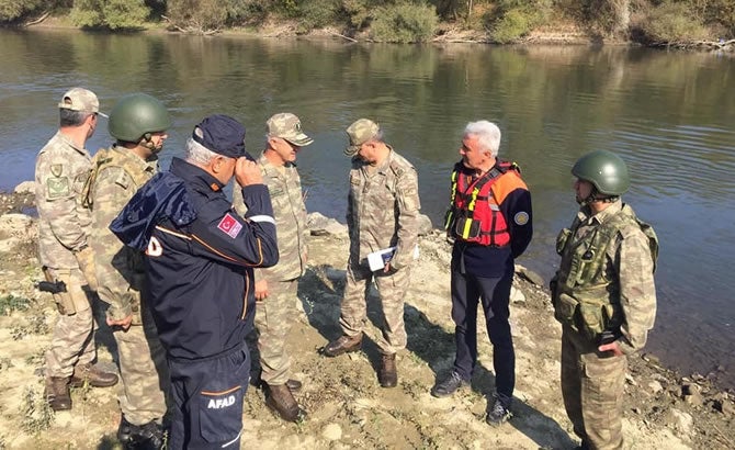 ΕΚΤΑΚΤΟ: Τούρκος Ταξίαρχος έσπευσε τον Έβρο: Οι ΤΕΔ ψάχουν περάσματα για ταχεία προέλαση στη Δ.Θράκη – «Βιτρίνα» το μεταναστευτικό - Φωτογραφία 3