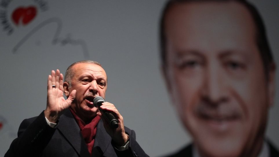 «Φοροσαφάρι» Ερντογάν: Πλούσιοι Τούρκοι, Google και Facebook «βάζουν πλάτη» για Συρία - Φωτογραφία 1