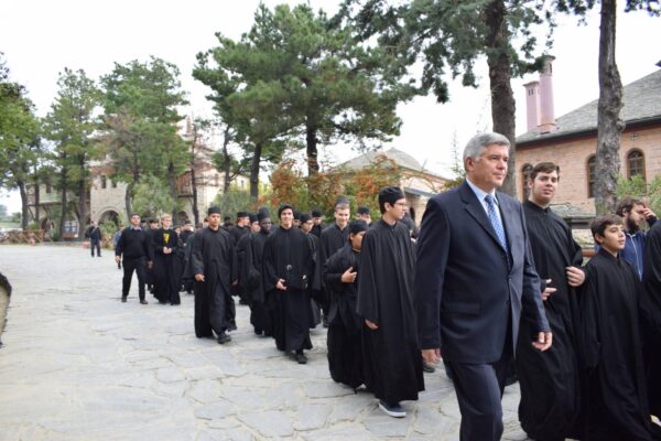 12678 - Δοξολογία για την εορτή της 28ης Οκτωβρίου στην πρωτεύουσα του Αγίου Όρους - Φωτογραφία 3