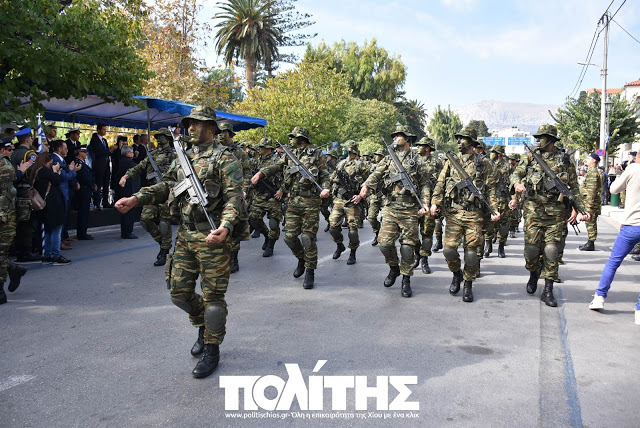 Φωτό από τη στρατιωτική παρέλαση στη Χίο - Φωτογραφία 37