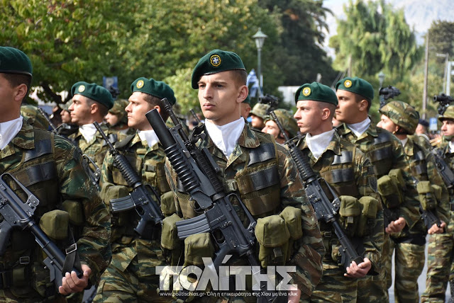 Φωτό από τη στρατιωτική παρέλαση στη Χίο - Φωτογραφία 41