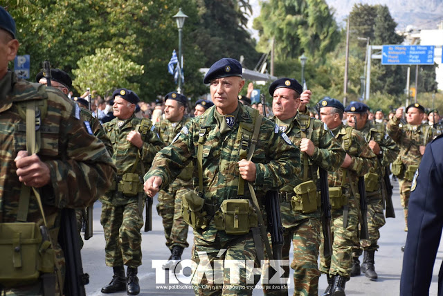 Φωτό από τη στρατιωτική παρέλαση στη Χίο - Φωτογραφία 48
