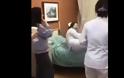 Σαλός στην Κίνα για τις νοσοκόμες που ξάπλωσαν στο κρεβάτι που είχε νοσηλευτεί τραγουδιστής