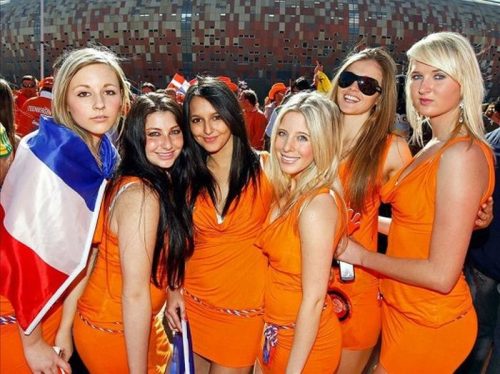 Τα ΚΑΥΤΑ κορίτσια του EURO 2012! (Photos) - Φωτογραφία 29