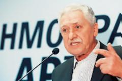 Φόρμουλα συνεργασίας αναζητεί ο Φώτης Κουβέλης ...!!!