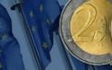 Απογειώνεται το ευρώ με φόντο την ελληνική κάλπη
