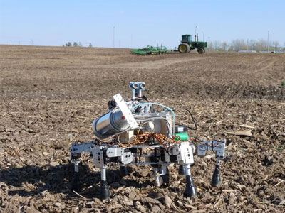 Αγρότες... ρομπότ για καλύτερη σπορά των χωραφιών - Φωτογραφία 1