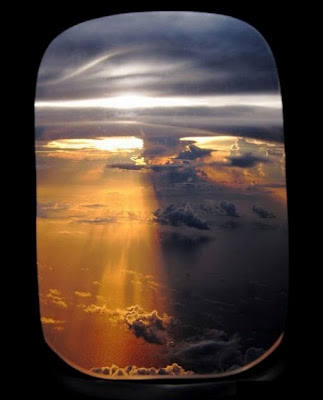 ΔΕΙΤΕ: Γιατί τα παράθυρα στα αεροπλάνα είναι οβάλ - Φωτογραφία 3