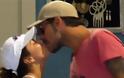 Καυτά φιλιά σε δημόσια θέα για την Eva Longoria και τον Eduardo Cruz